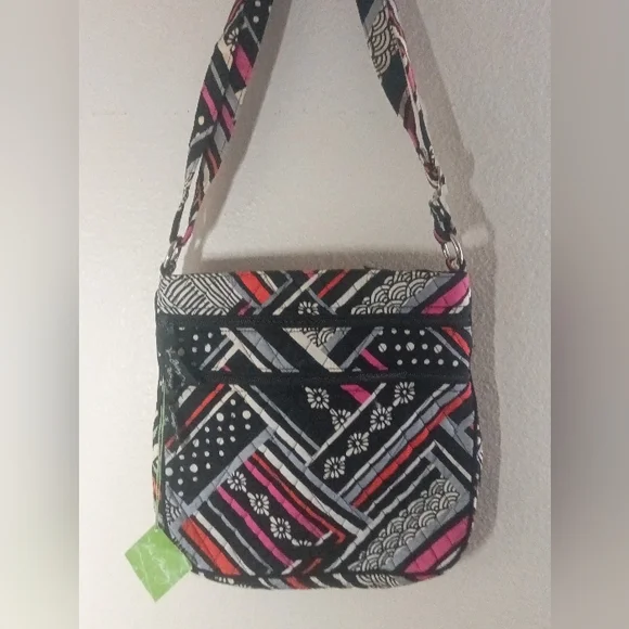 Vera Bradley Triple Zip Hipster Crossbody Bag Northern Stripes NWT $58 - Picture 2 of 7